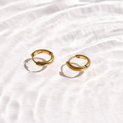 Smooth Curve Hoop Earrings