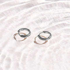 Smooth Curve Hoop Earrings